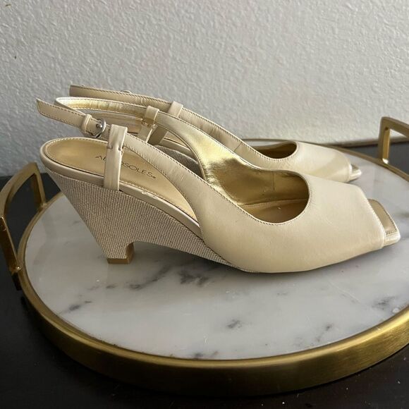 Aerosols Gardenia Sling Back Wedge Heels Fabric Upper Leather Beige Cream New - Picture 4 of 10